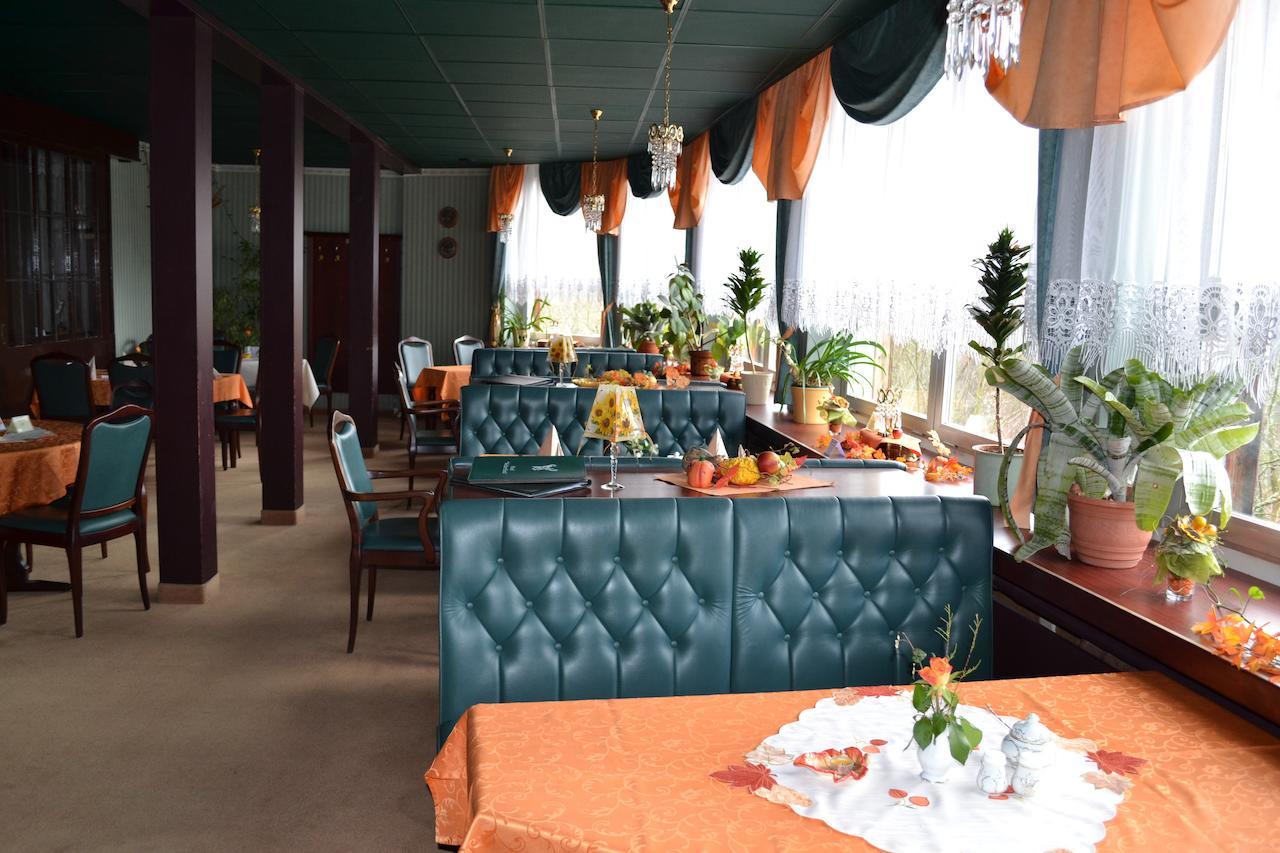 Hotel Weisser Hirsch Schwarzburg Esterno foto